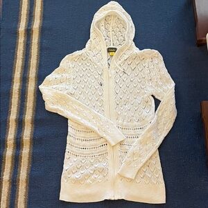 Cabela's Cream Knit Sweater